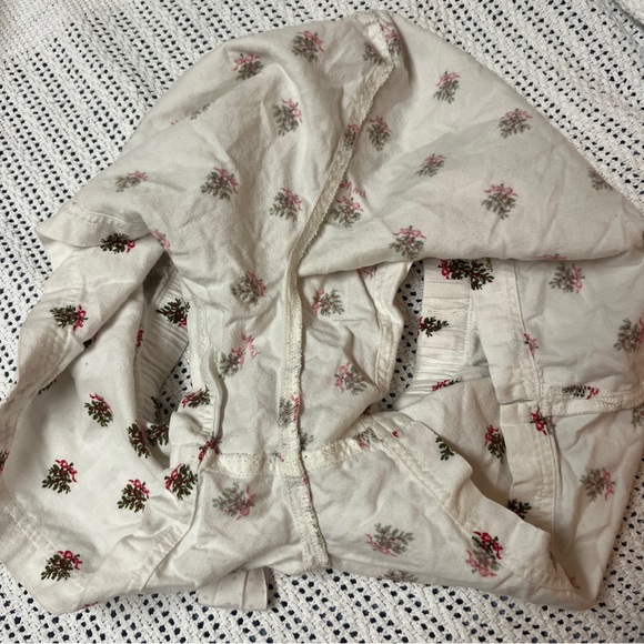 Mistletoe Shorts ~Final Sale - Picture 11 of 13